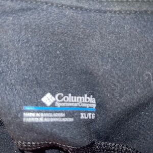 Columbia XL navy leggings for cooler days.